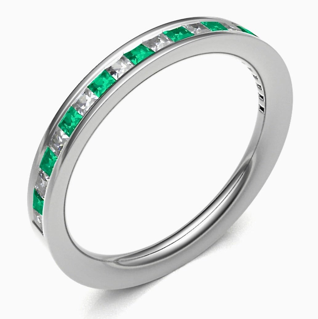 18ct White Gold Princess Cut Diamond & Emerald Half Eternity Ring 0.25ct -BARRETT JEWELLERY